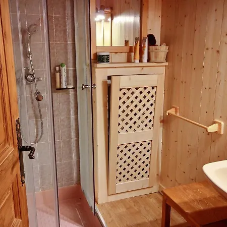10 Pers Au Calme A 1 Km De La Station, 5 Pieces Avec Wifi Et Parking - Fr-1-411-683 Chalet